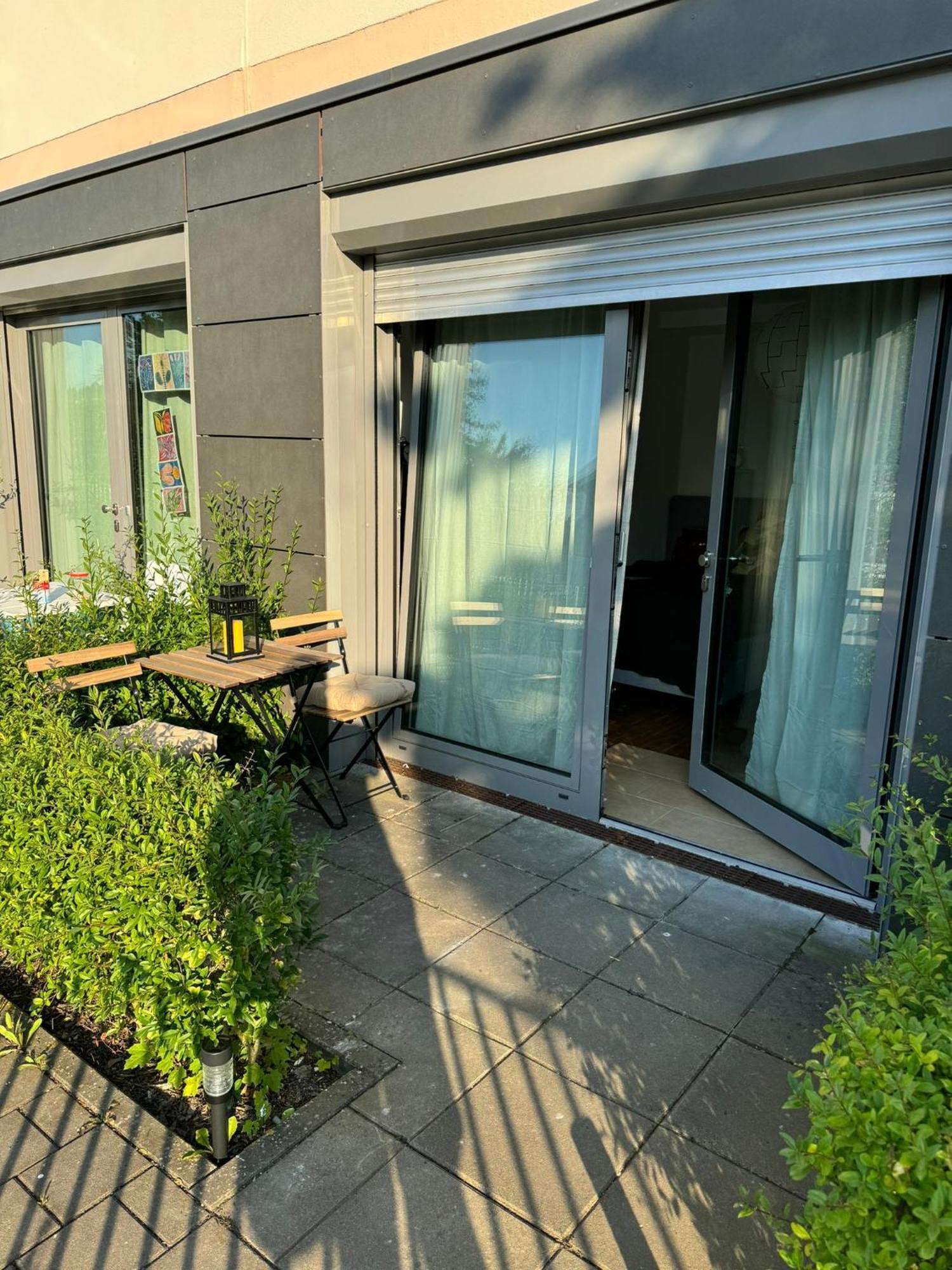 Moderne Mit Terrasse